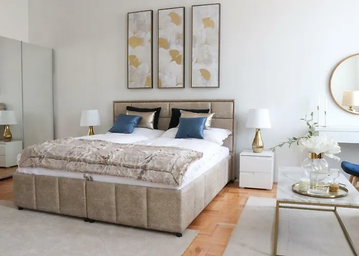 Apartament Deluxe With 2 Bedrooms And Ac *