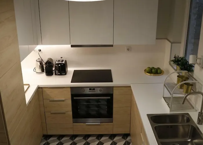 Deluxe With 2 Bedrooms And Ac *